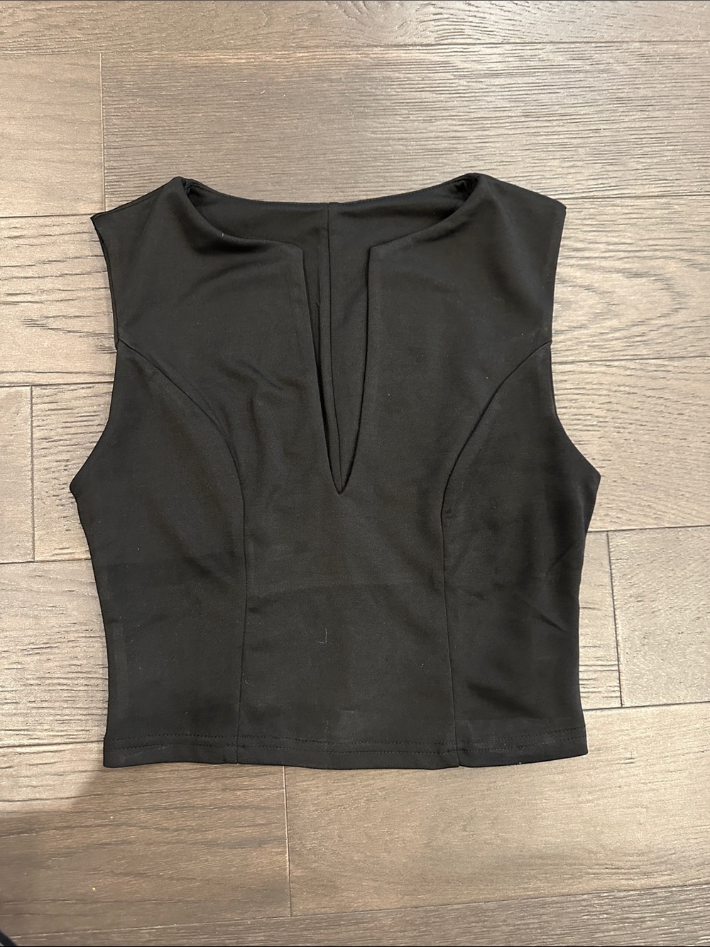 Black Sleeveless V-Notch Crop Top